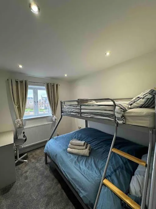 Dom wakacyjny Willa Driftwood - Hornsea Town House With Sea Views And Balconies Wielka Brytania