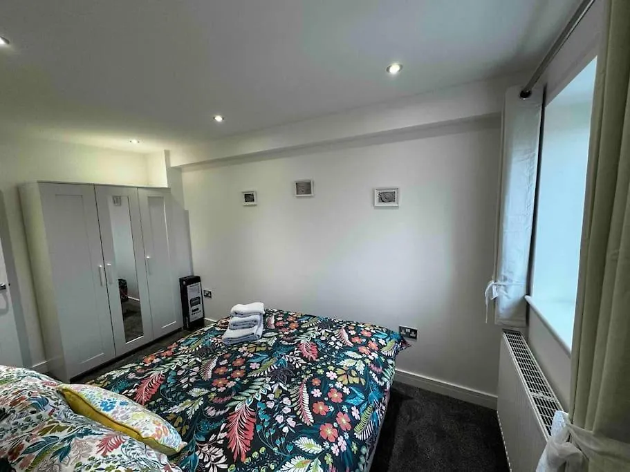 Willa Driftwood - Hornsea Town House With Sea Views And Balconies